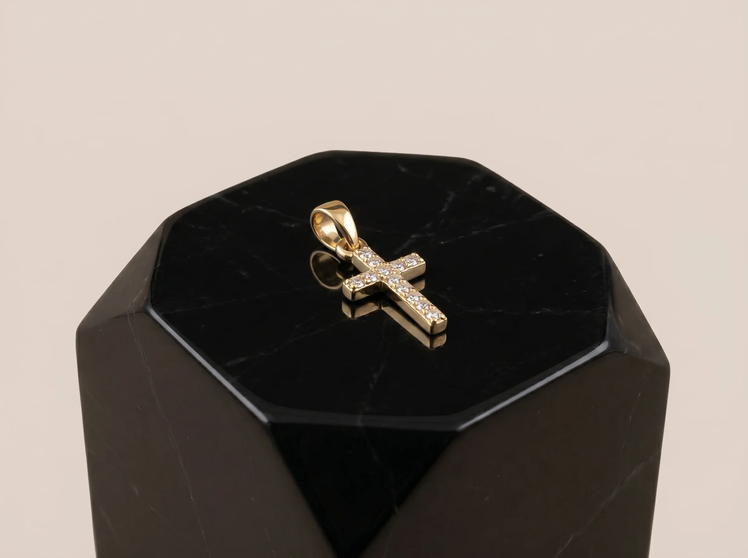 Brinco Argola Cruz Micro Zircônia Dourado - (RR16) - Imagem 3