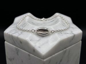 Pulseira Búzios Branco - (Código do produto L94Ex)